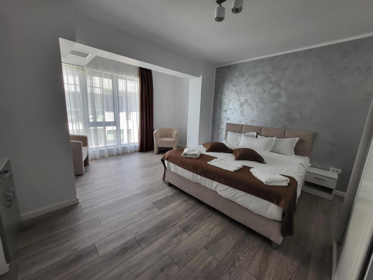 Mira Residence Apart & Penthouse Неводарі Екстер'єр фото